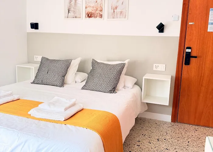 Moli De Mar - Check-in Autonomo 24 H 2* Lloret de Mar