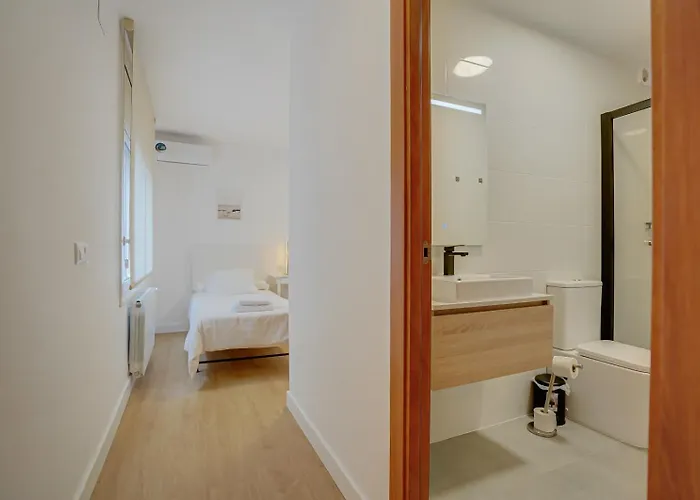 Moli De Mar - Check-in Autonomo 24 H 2* Lloret de Mar